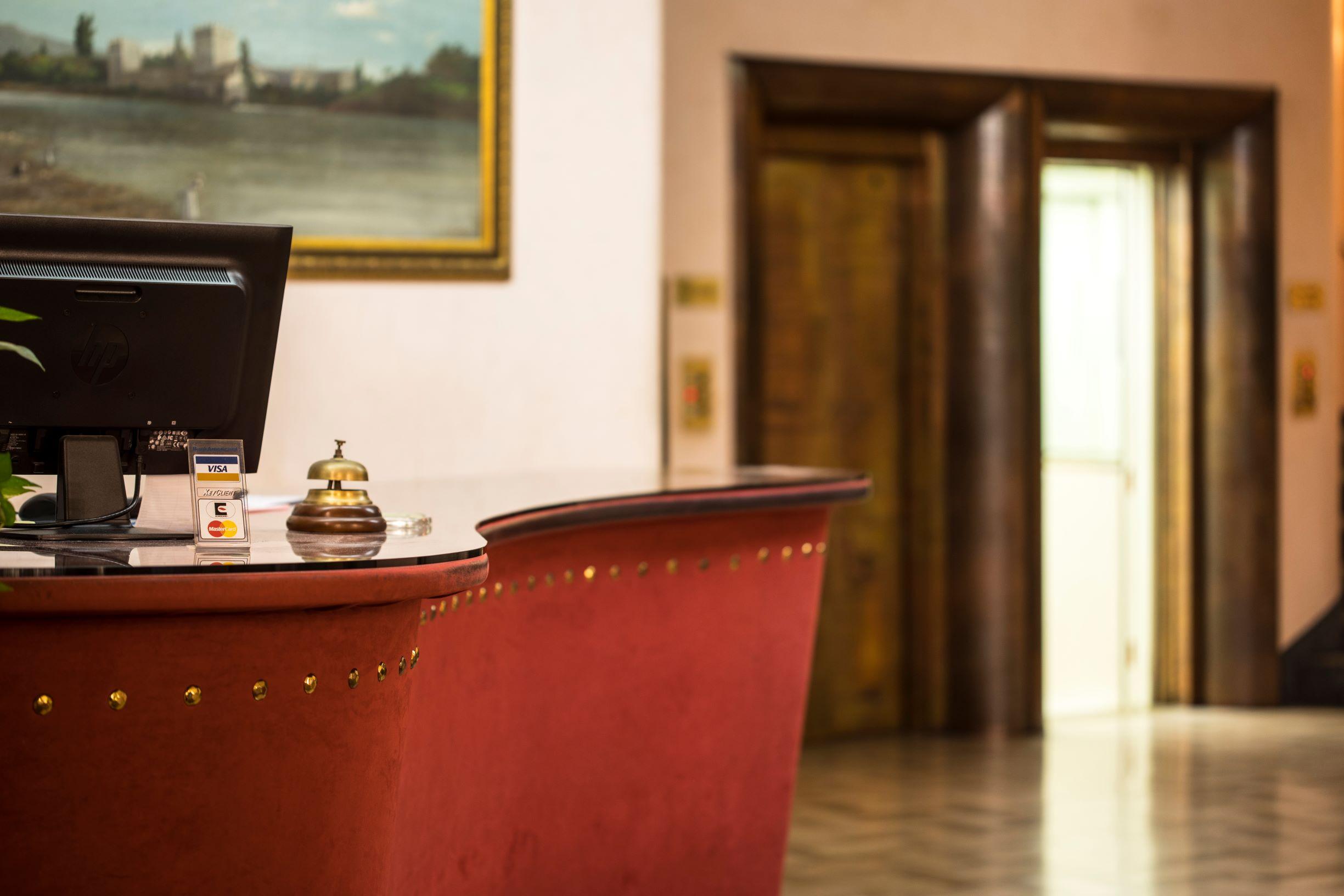 Astra Hotel Ferrara Eksteriør bilde