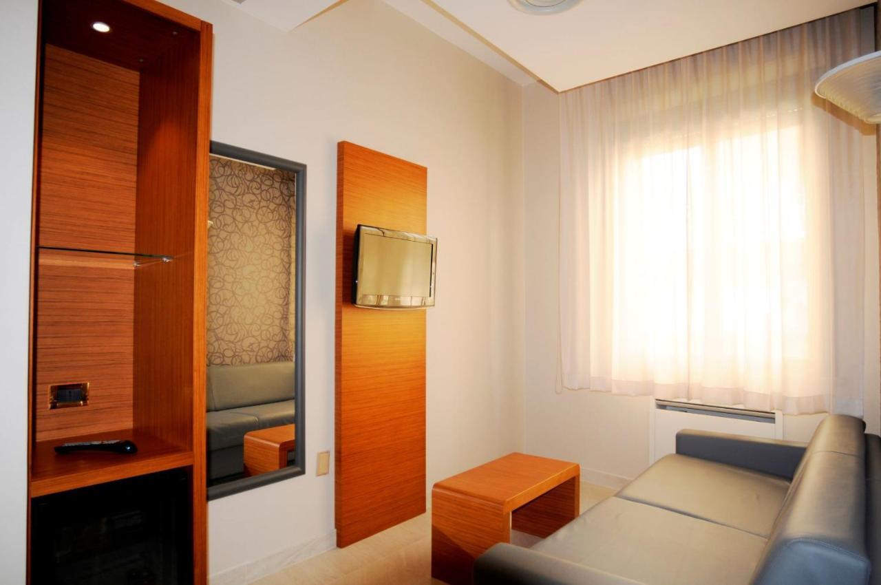 Astra Hotel Ferrara Eksteriør bilde