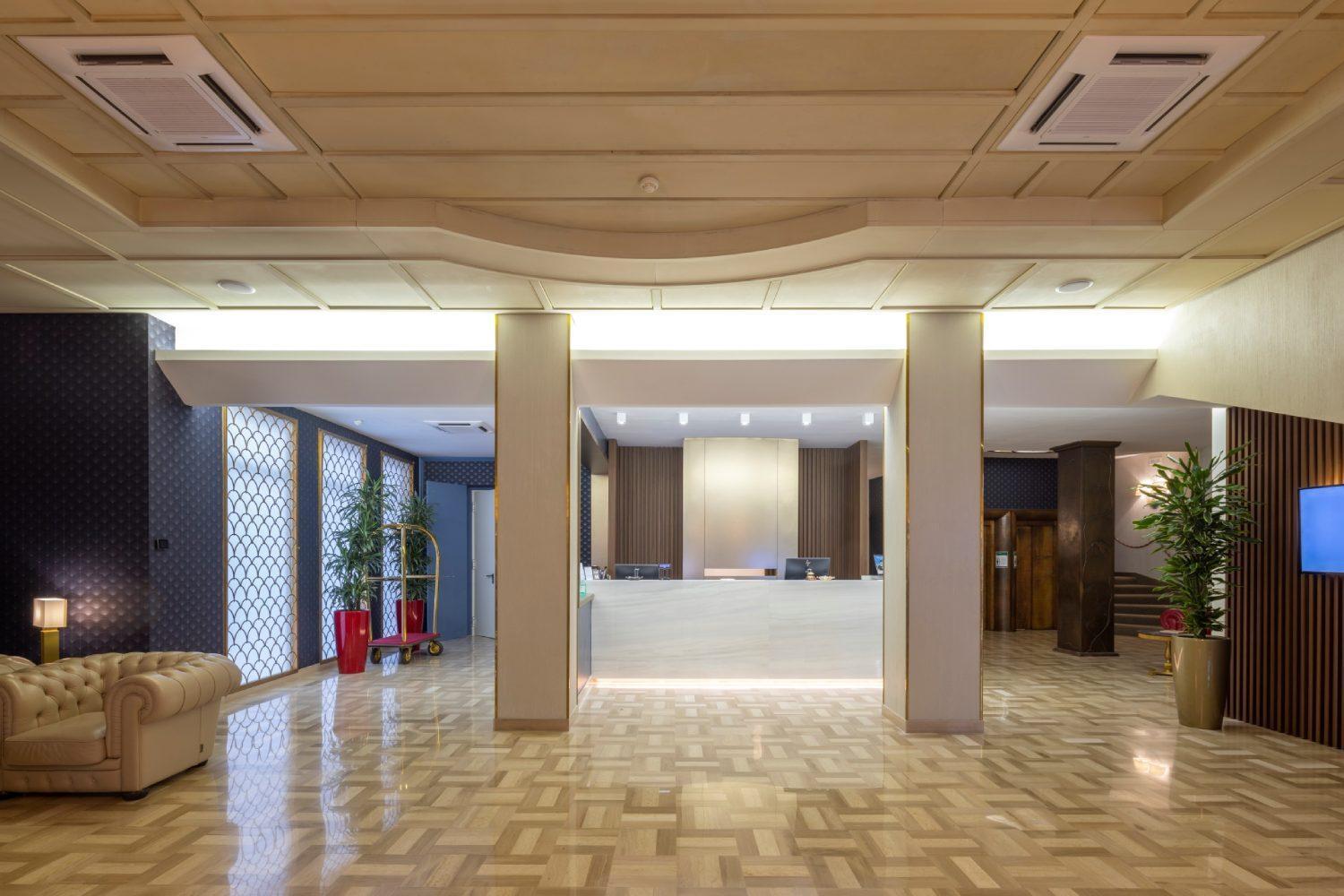 Astra Hotel Ferrara Eksteriør bilde